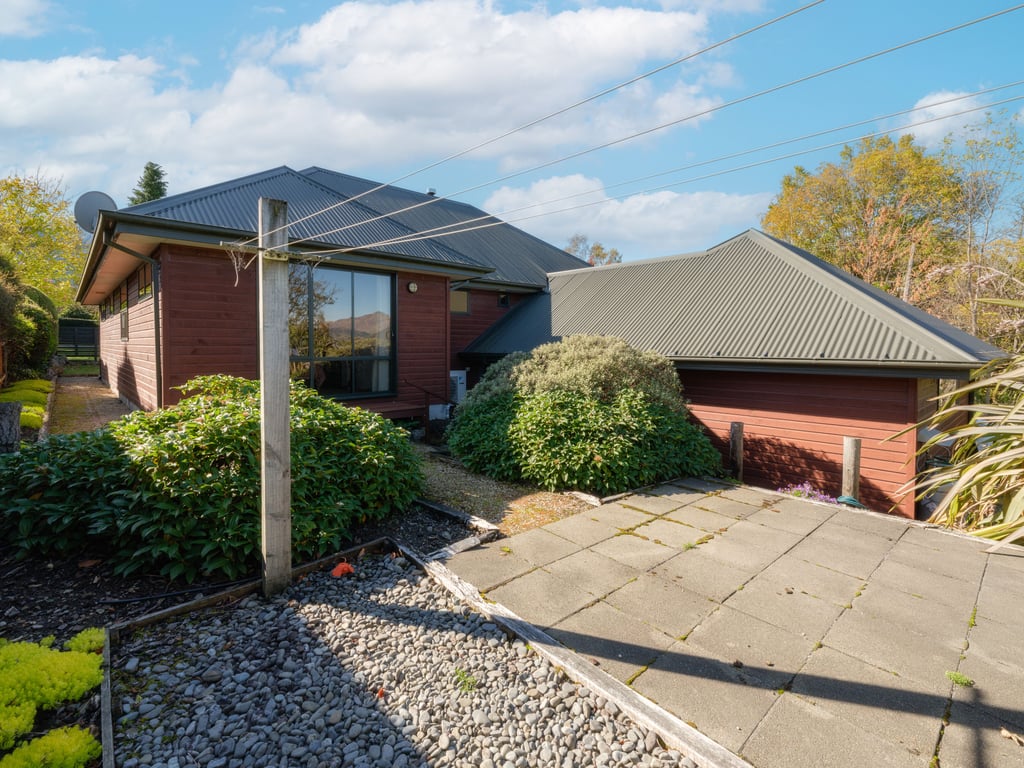 23 Leamington - Hanmer Springs