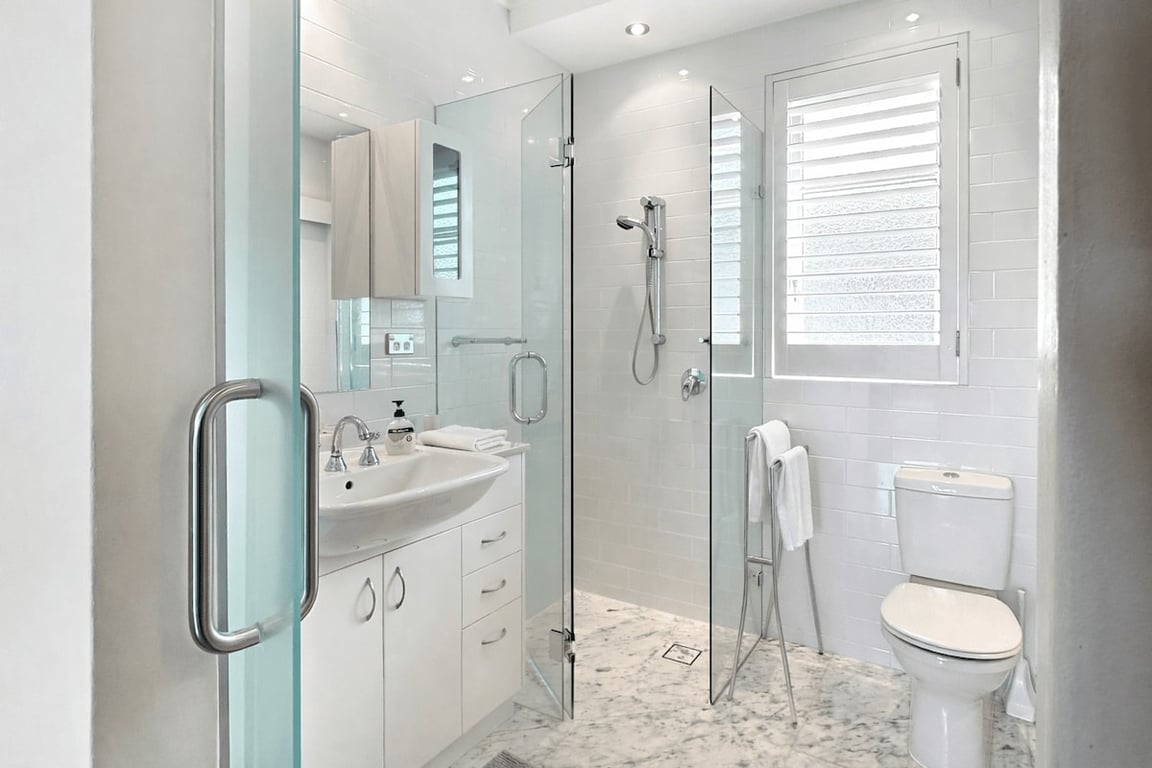 RAG25 - Balmoral Beach Lifesaver | Executive Listing