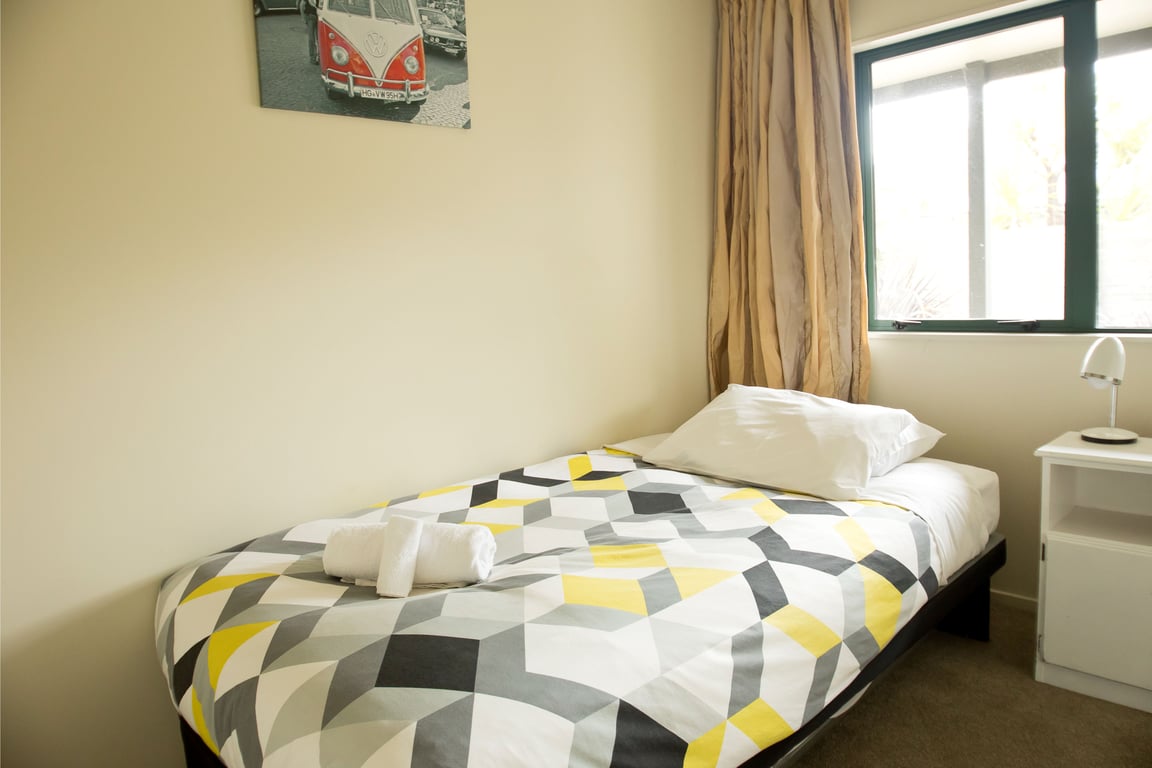 Sunny Family Retreat 