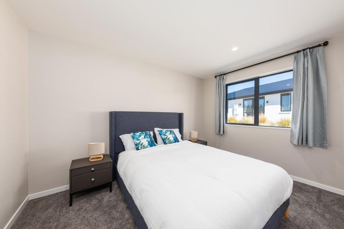 TLH 3 Bedroom Apartment