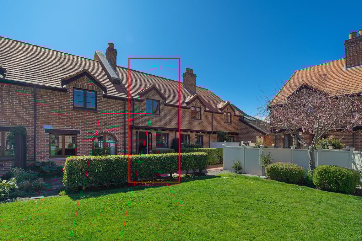 Monaco Shores Apartment