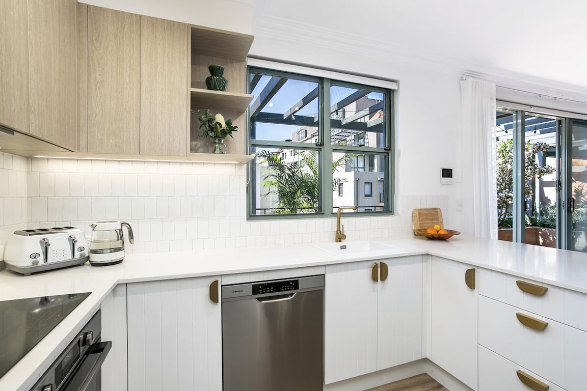 HARB5 - Mosman Moments | Contemporary Laidback Living