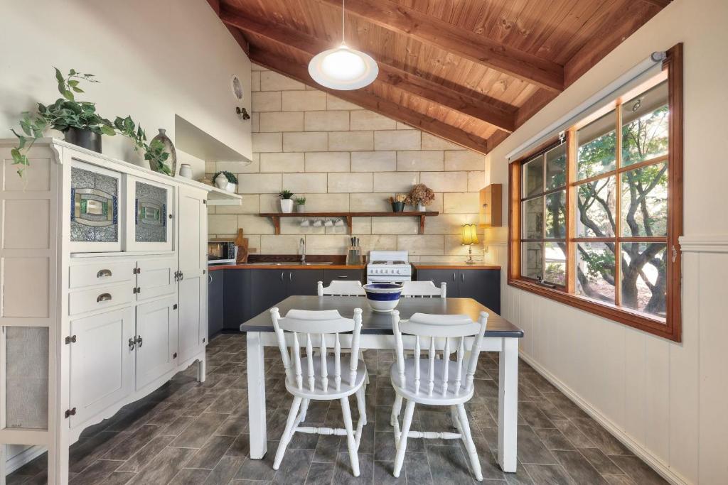 Jamieson Cottages - All Four