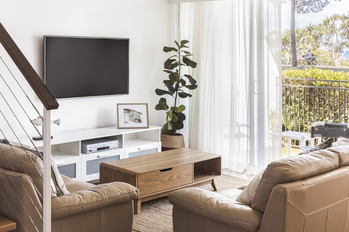 	 Town House 07- Ground level 2 Bedroom 2 Story Townhouse Superior