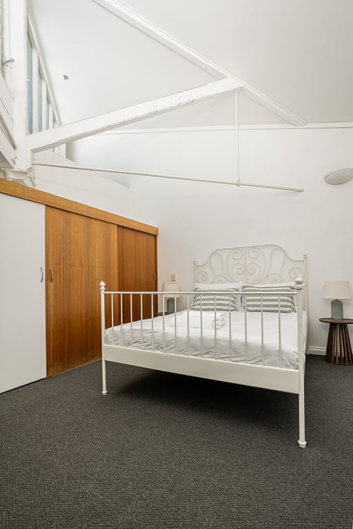 2 Bed 2 Bath Budget Traveller