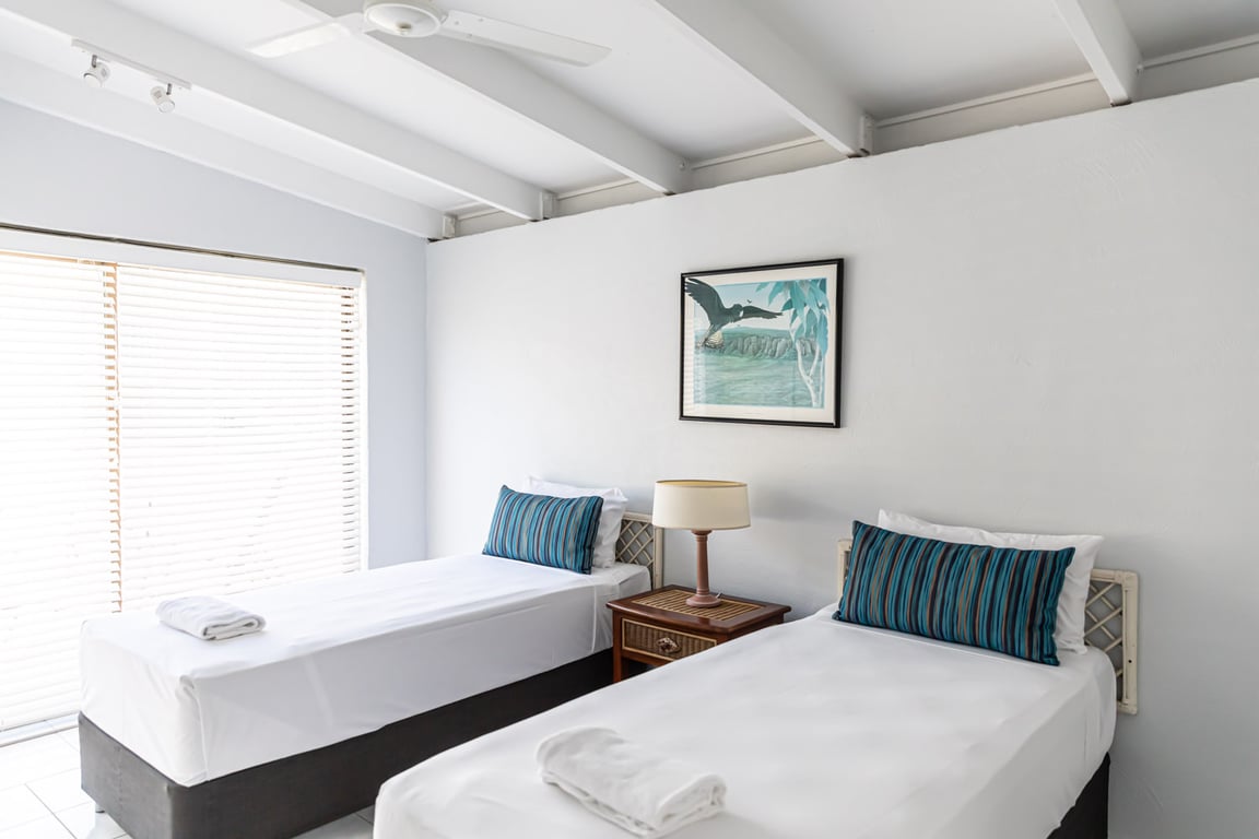 BFT 2 Bedroom Beachfront Rooftop Terrace Apartment (Beachfront Terraces)