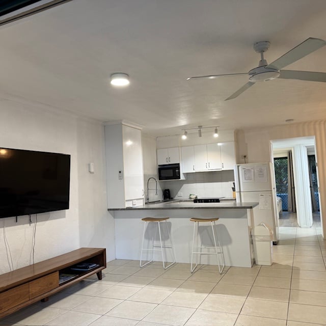 Noosa Keys 2  Bedroom Single Level Apartment