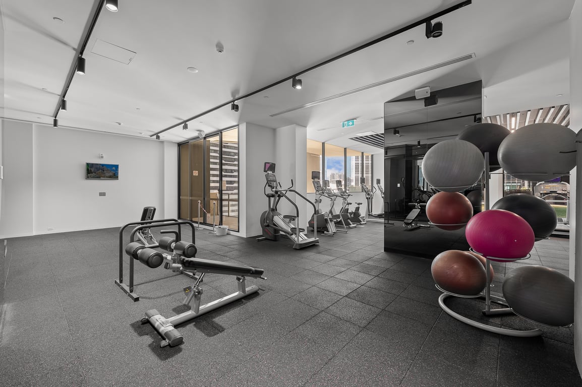 Cosy CBD Park Views Retreat! 1 Bedroom | 1 Bathroom | Free Parking