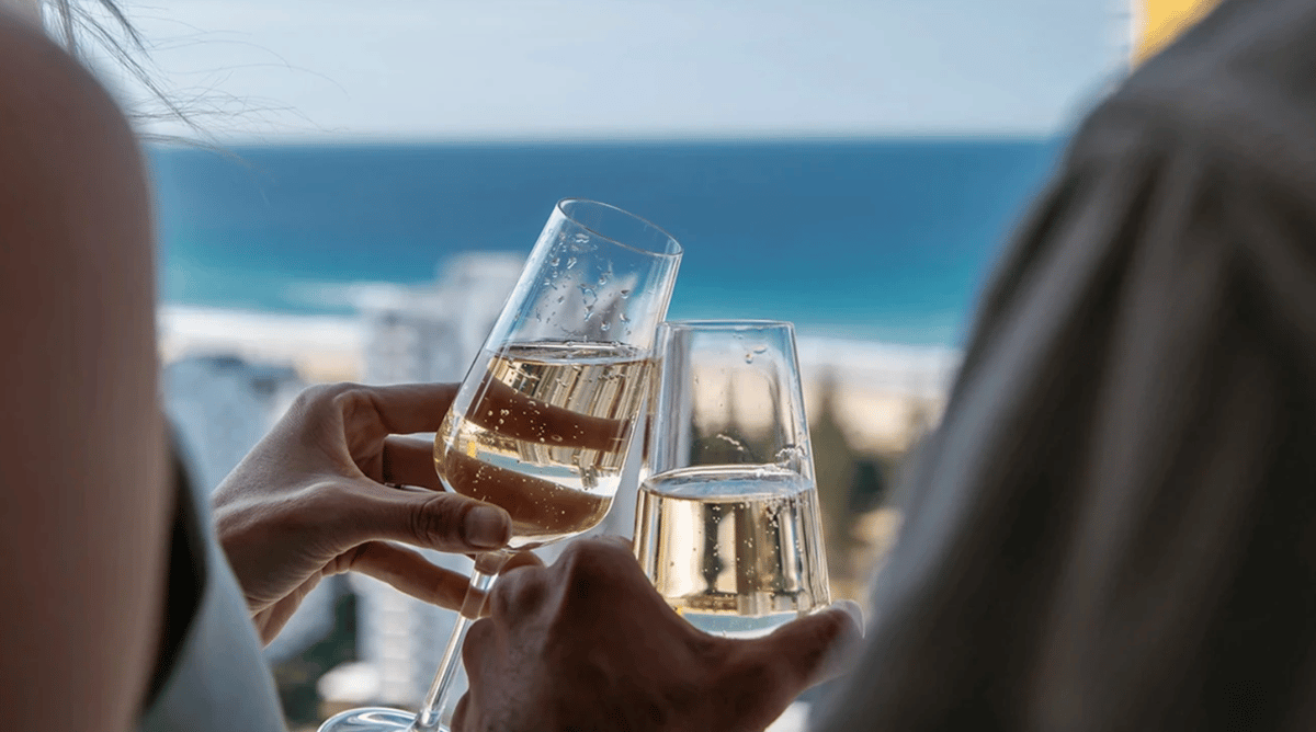 Luxury Gold Coast Apartment with Rootop Terrace