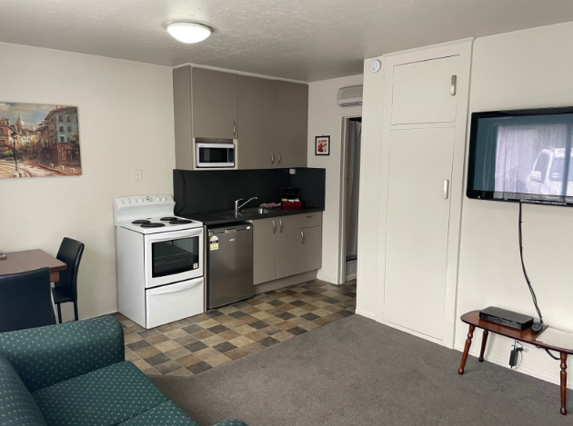 One Bedroom Apartment