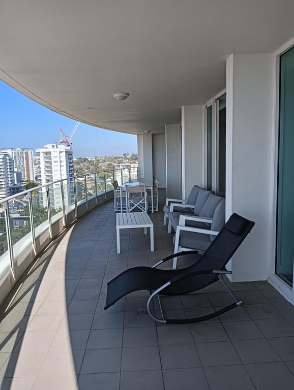3 Bedroom Deluxe Sub Penthouse