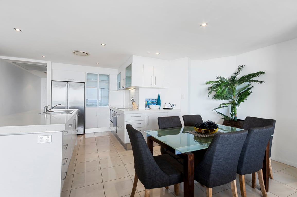 2 Bedroom Ocean View Apartment