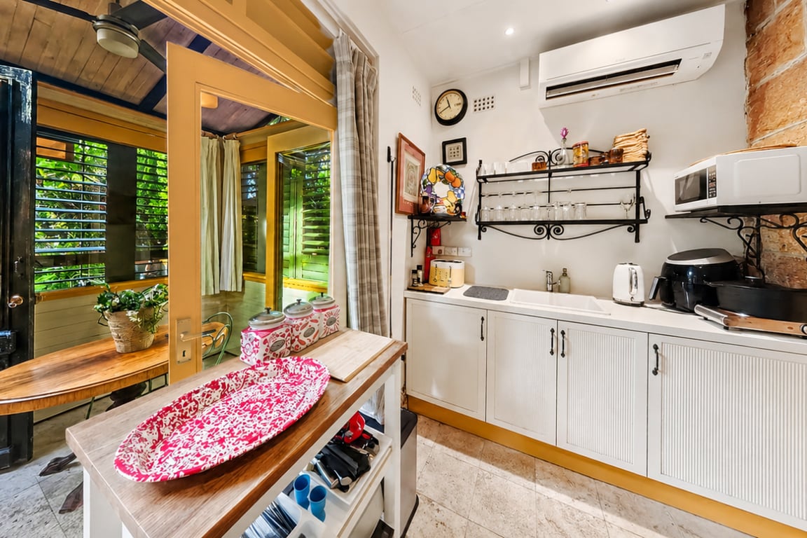 LITT1 - Mosman Oasis | Rustic Garden Guest Suite