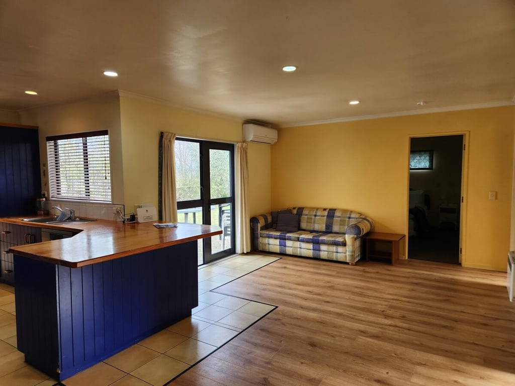 Quiet Family Home Near Hot Pools & Botanical Gardens