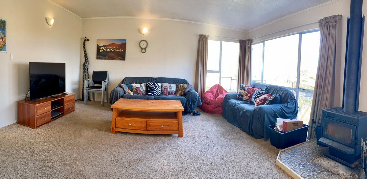 Large Family Home - 2 Mile Bay