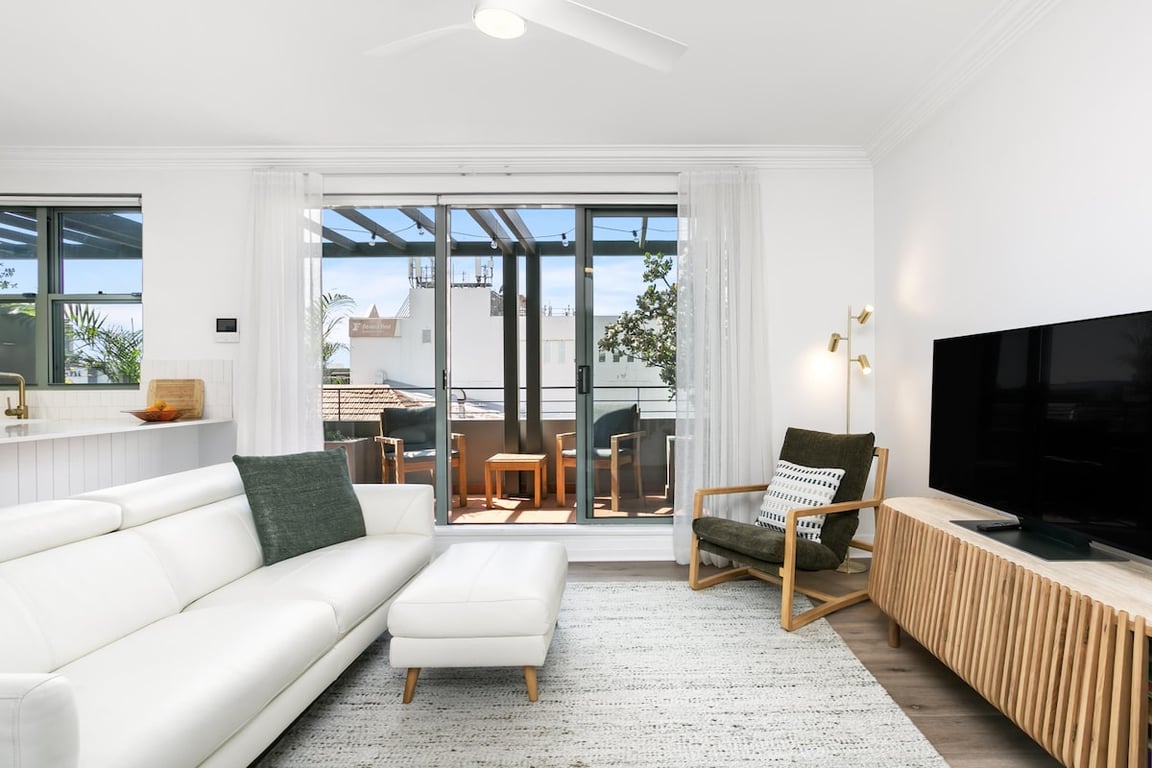 HARB5 - Mosman Moments | Contemporary Laidback Living