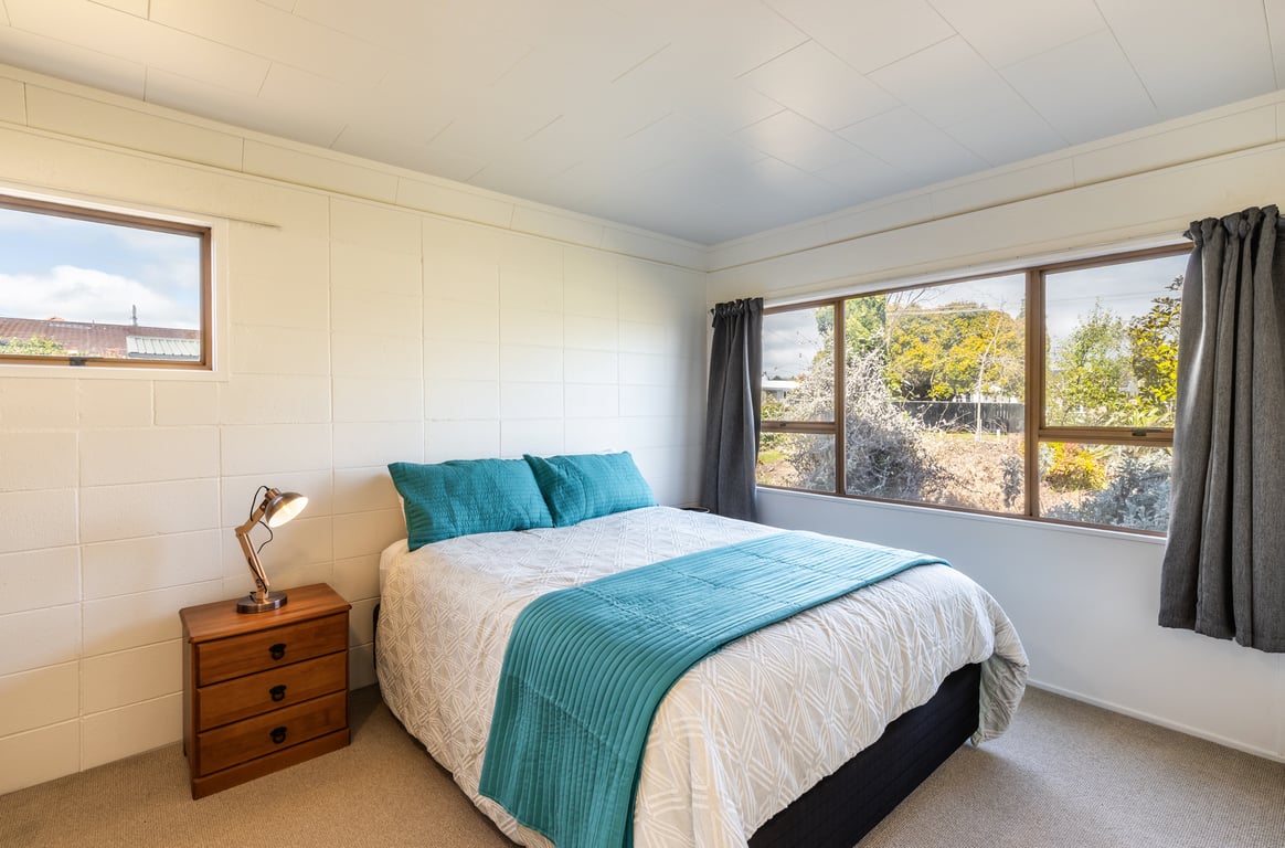 Tui Street Escape – Classic Comfort Near the Lake