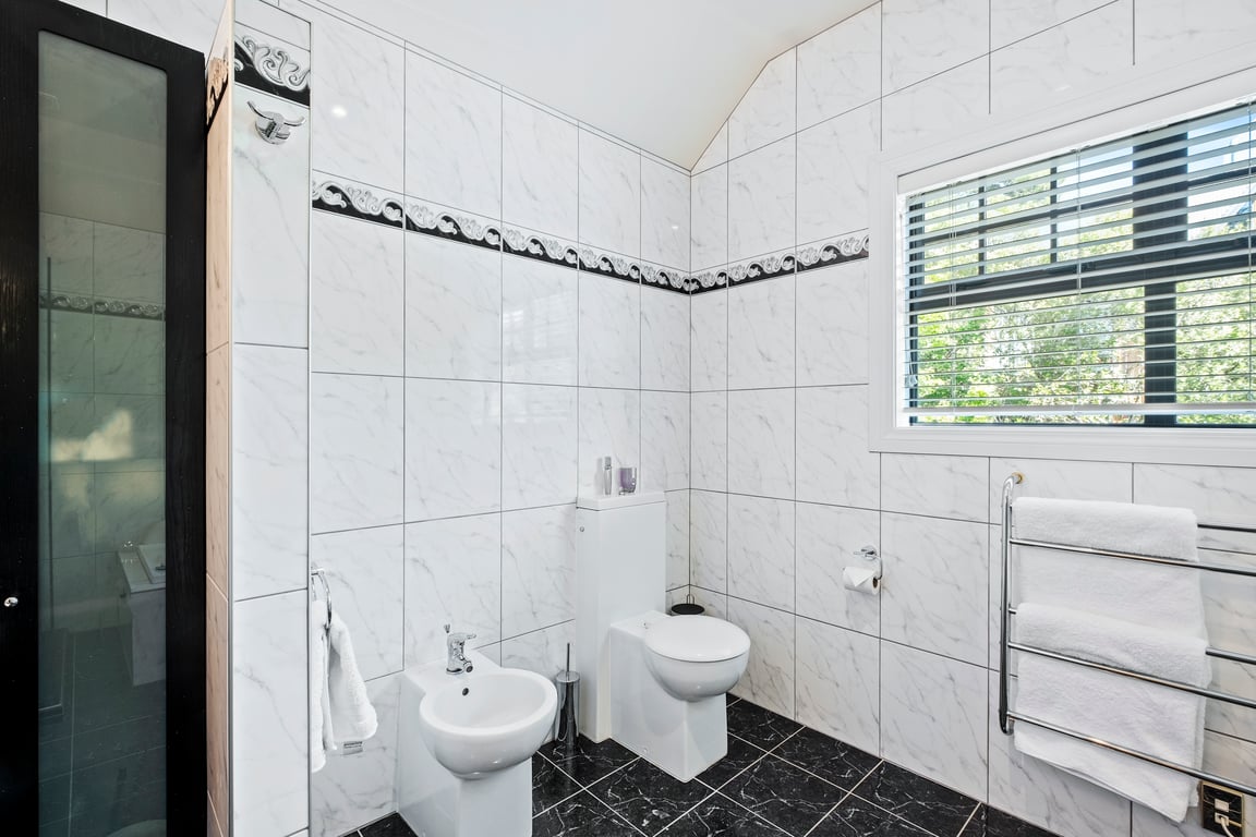 Fontainebleau Luxury Retreat