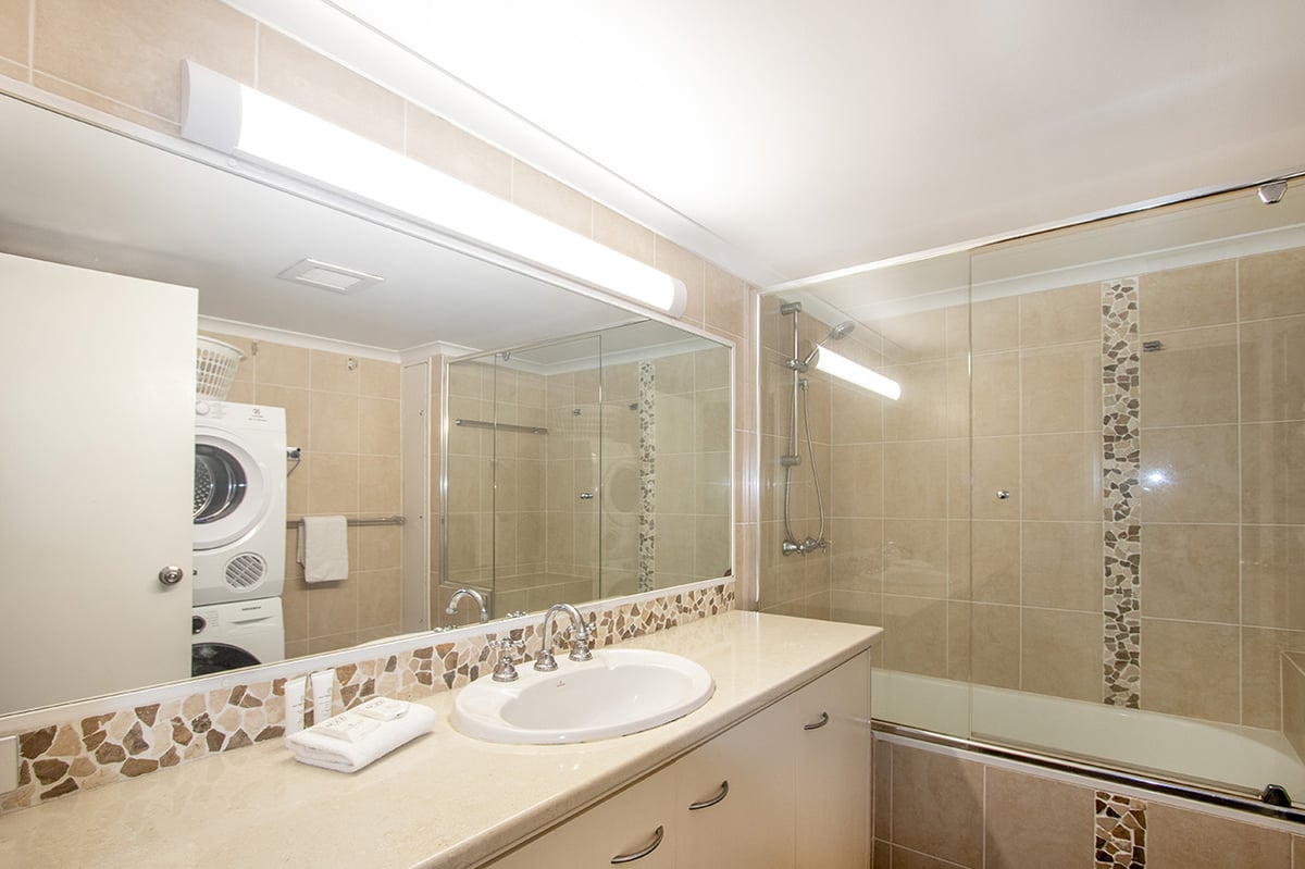 2 Bedroom Pool and Ocean View-Unit 19 with A/C