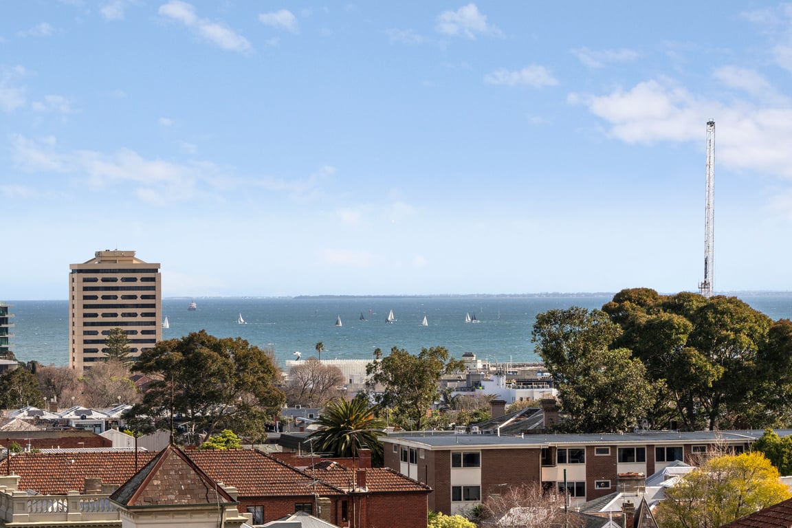 Bayview Canopy @ The Fareham | 2Bed 2Bath 1Car