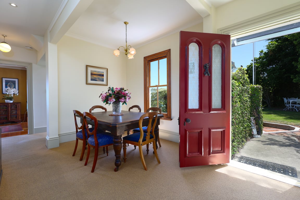 Puna Perch - Te Whare Rangi