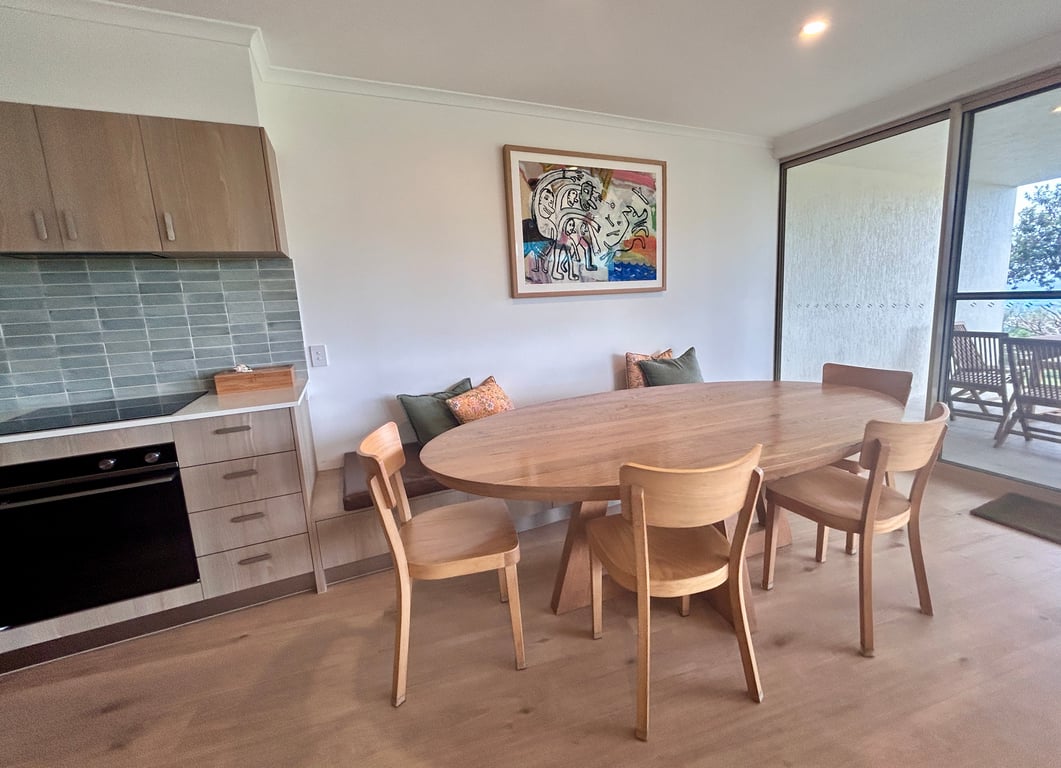 Deluxe Ground Floor Ocean View Apartment