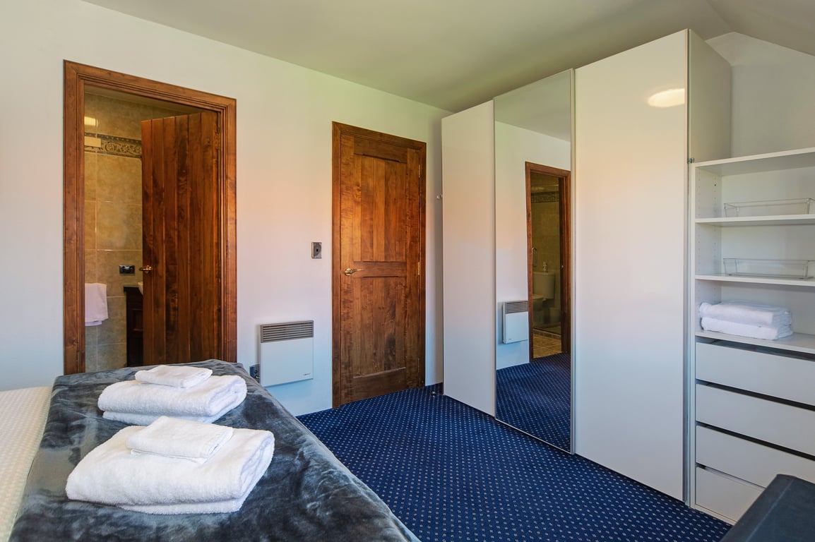 Monaco Shores Apartment