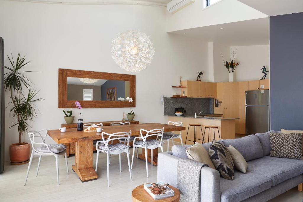 2 Bedroom Superior Apartment