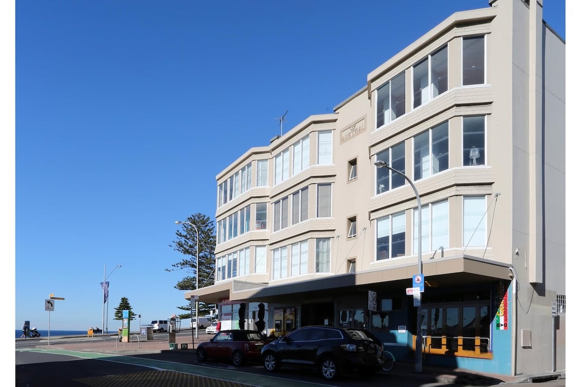 BB010 - Bondi Beachfront | Stay In The Heart Of The Action