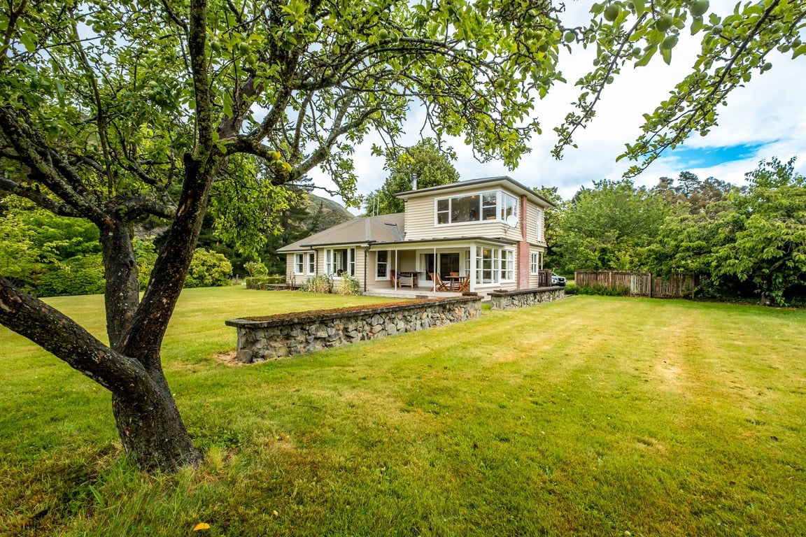 'The Lookout' Lochiel