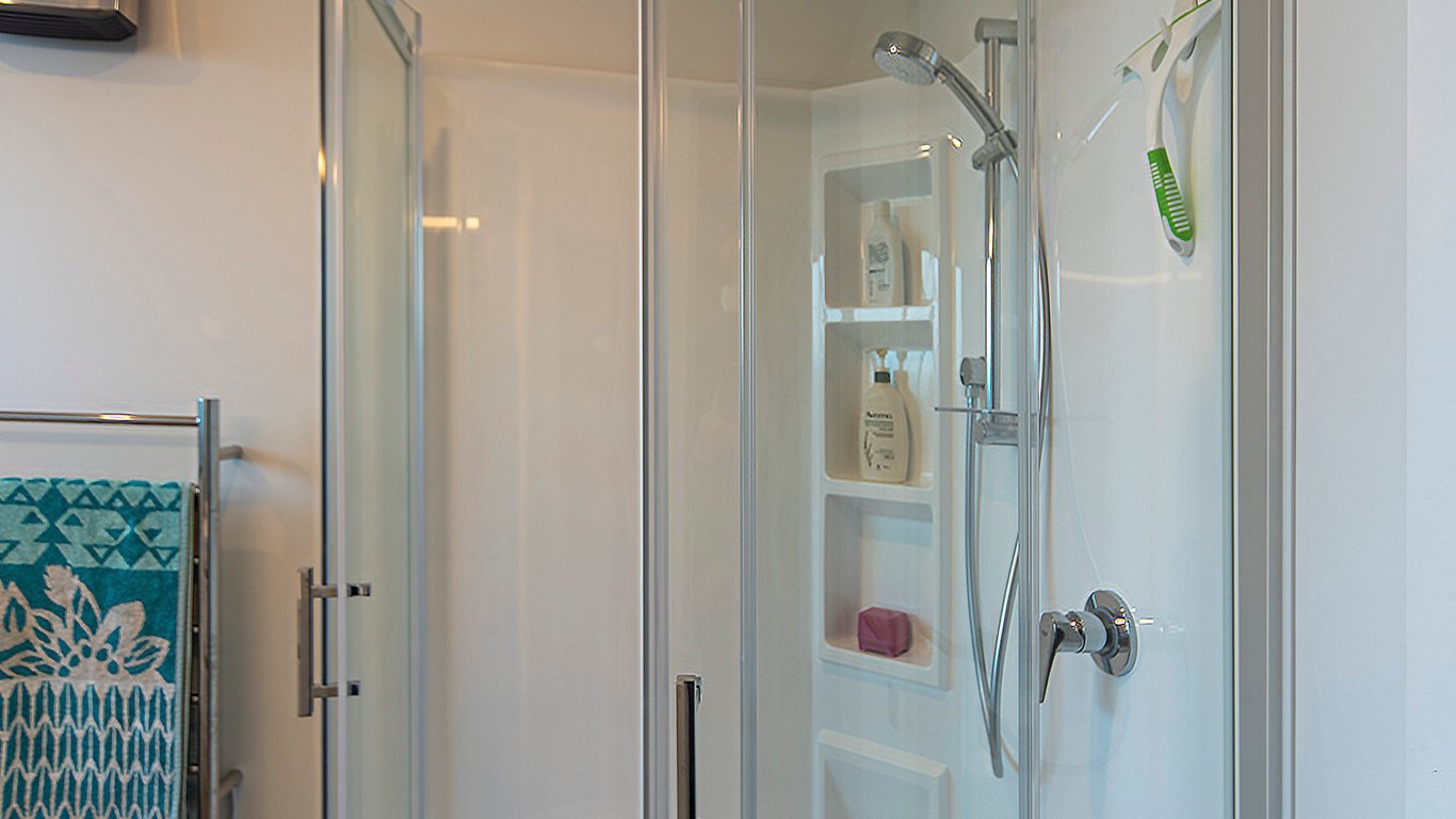 Modern Mapua Holiday Home