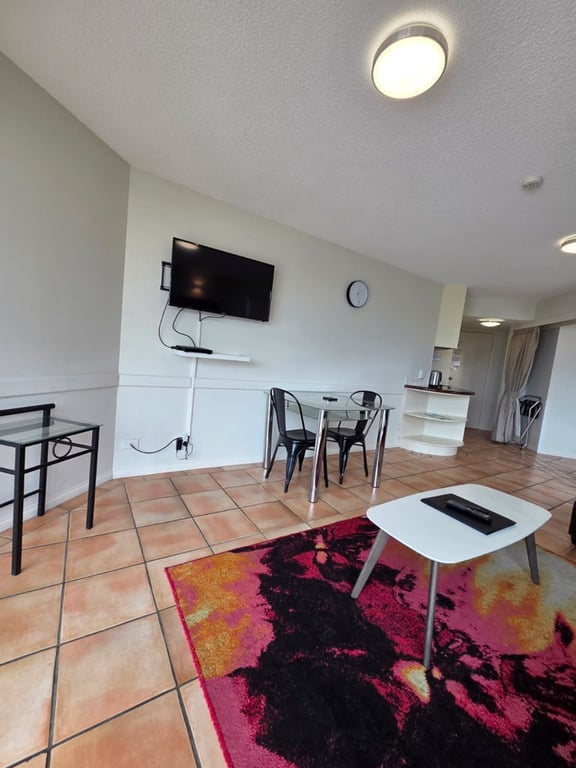 One Bedroom Boardwalk & Ocean View Apartment