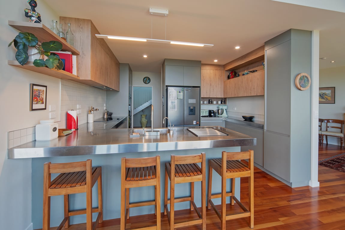 Pohutukawa House - Views, Pools, Serenity!