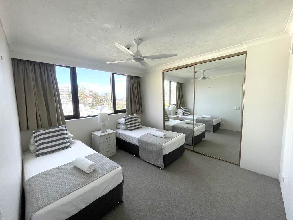 Apartment 18 Level 6 - 2 Bedroom Superior Apartment, Western side