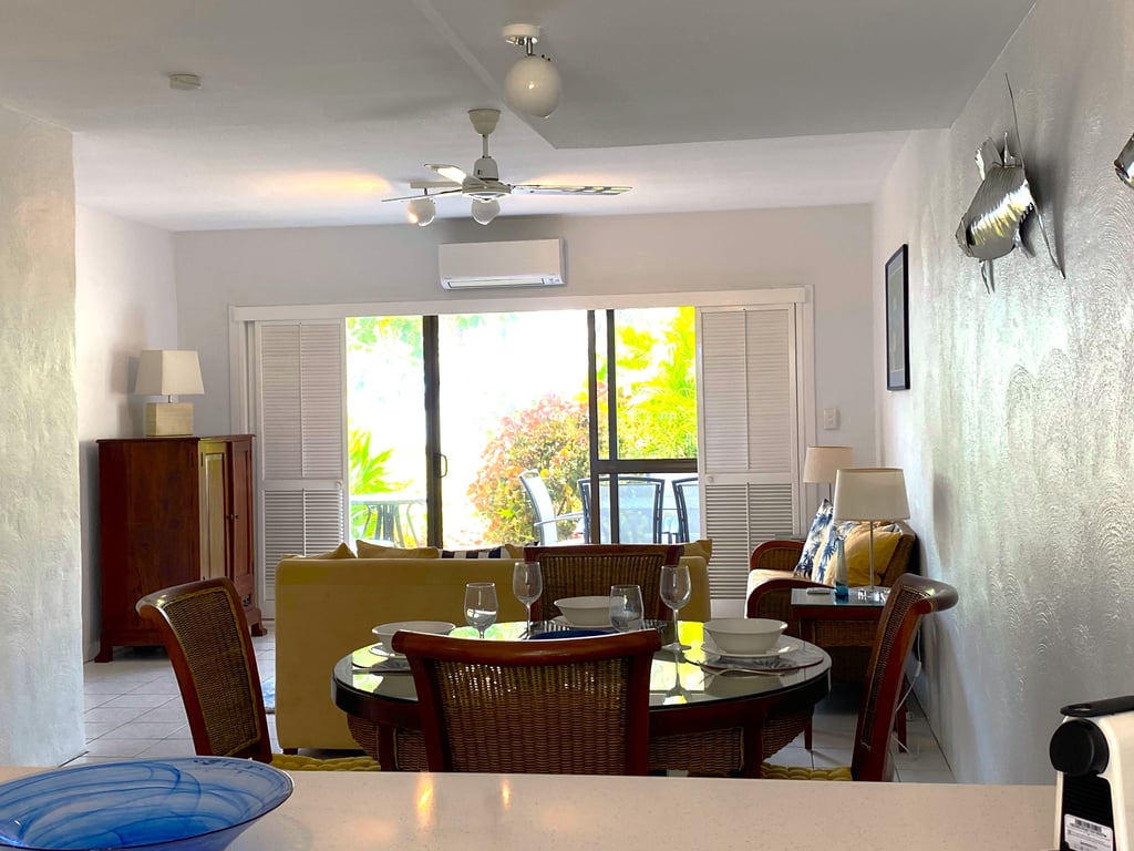 2 Bedroom / 2 Bathroom Beachfront Apartment