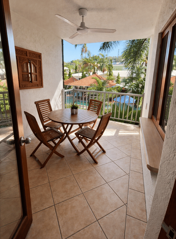 Deluxe King Pool View Apartment 