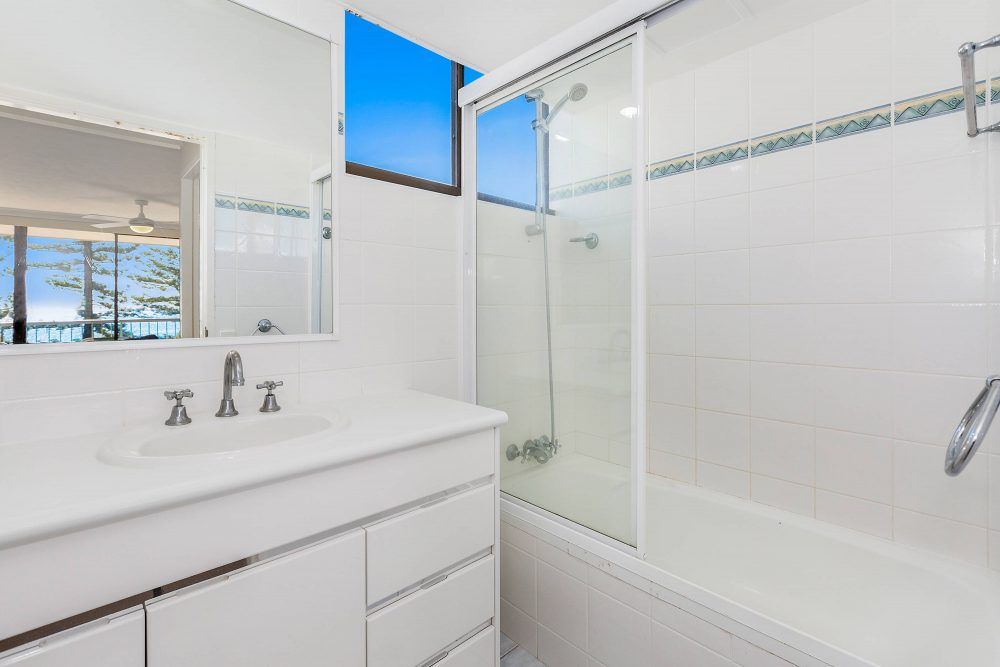 2 Bedroom Deluxe Apartment