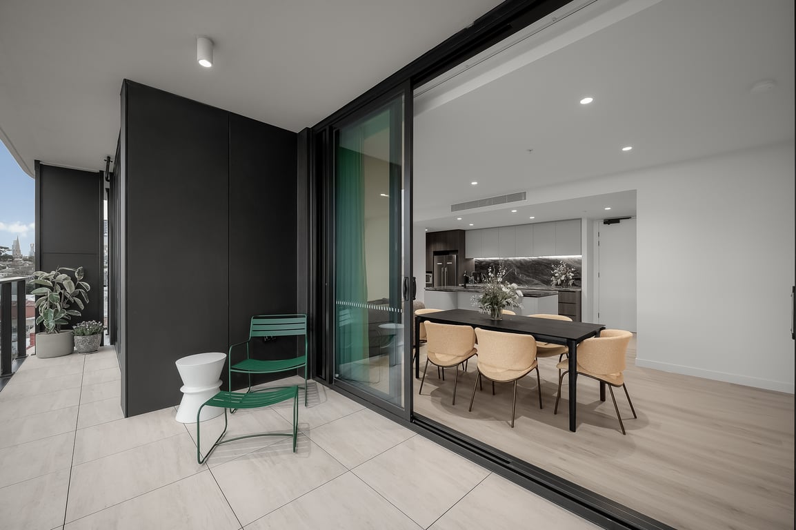 Ocean Glimpse - A Designer Sub-Penthouse @ 333STK