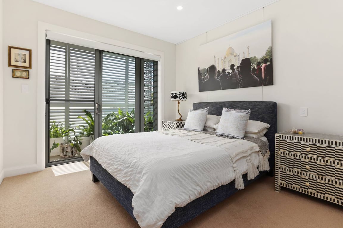 FOAM6 - Newport Nest | Bright Coastal Living Steps To The Beach