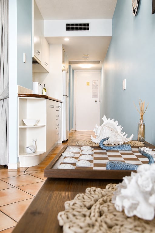 Unit 005 – Deluxe 1 Bedroom Water’s Edge