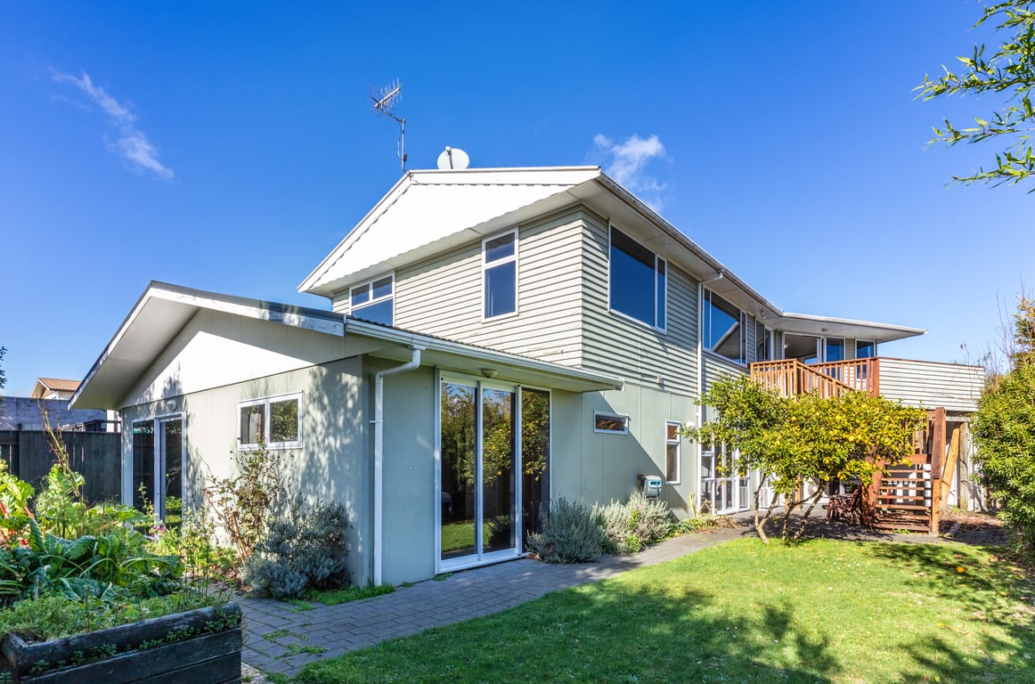 Large Family Home Close To The Lake & Has Wifi