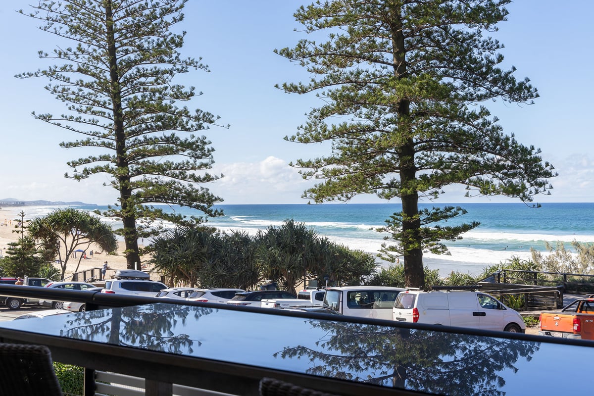 1 Bedroom Apartment Beachfront