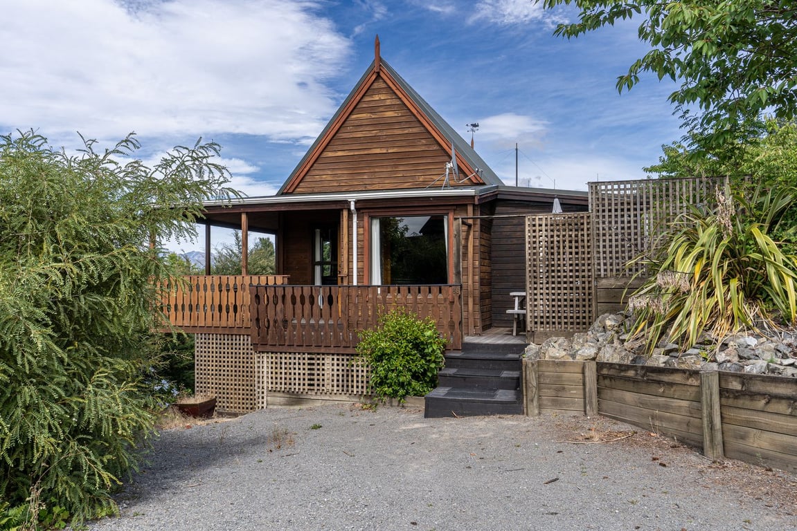 Mountain Gem - Hanmer Springs Holiday Home (Pet Friendly)