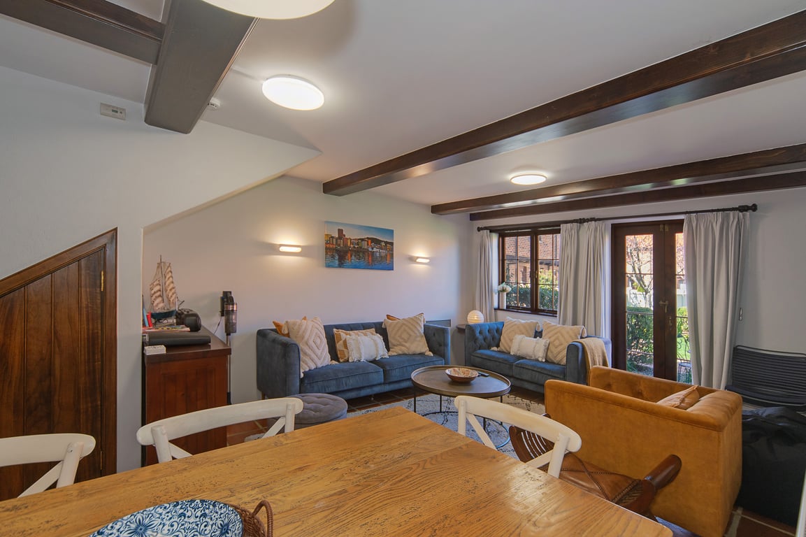 Monaco Shores Apartment