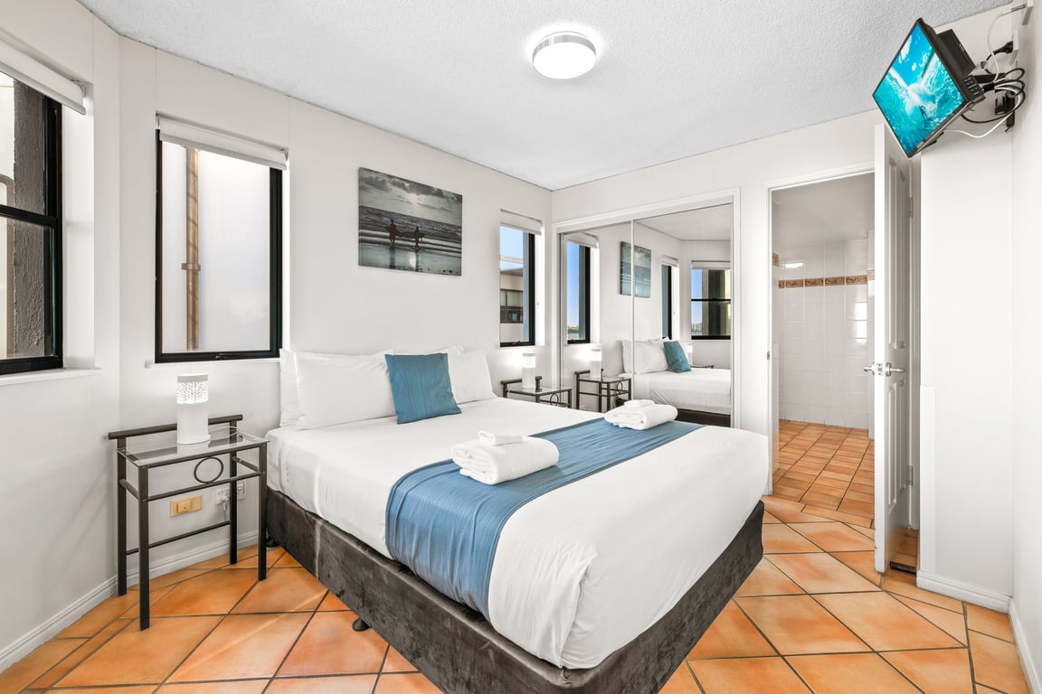 Standard 2 Bedroom Waterfront Rooftop