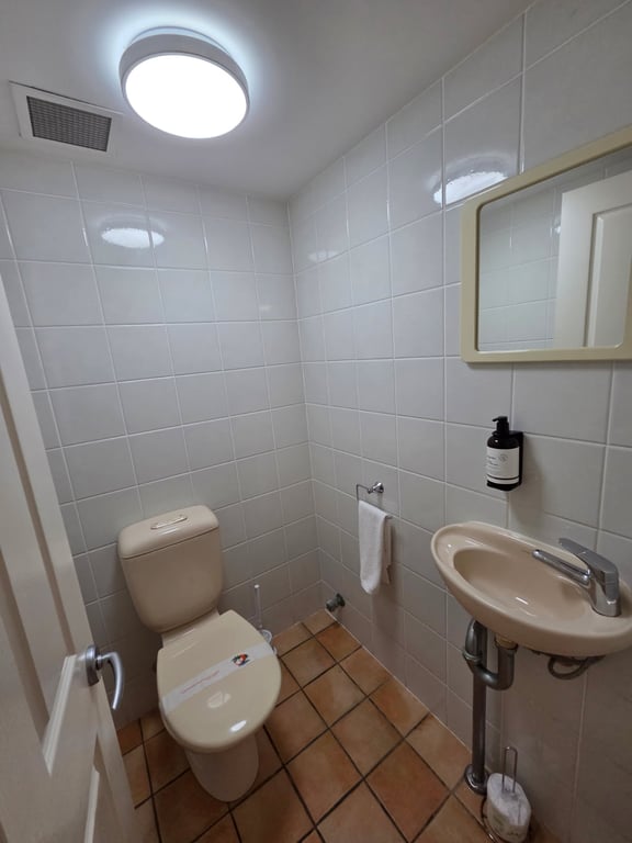 One Bedroom Boardwalk & Ocean View Apartment