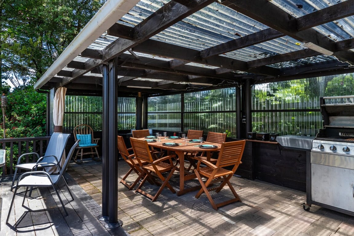 Whakaroa Retreat - Spacious Garden Getaway Near Taupo