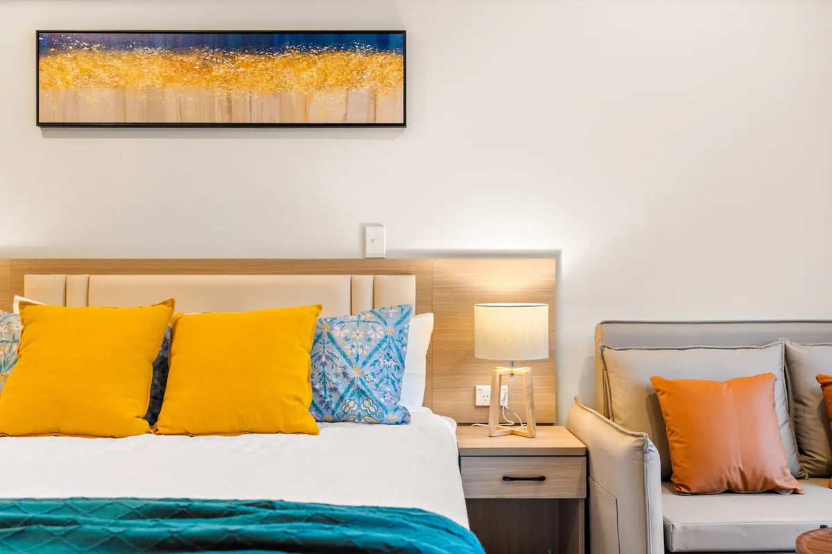 New stylish 1 bedroom premium studio/unit B