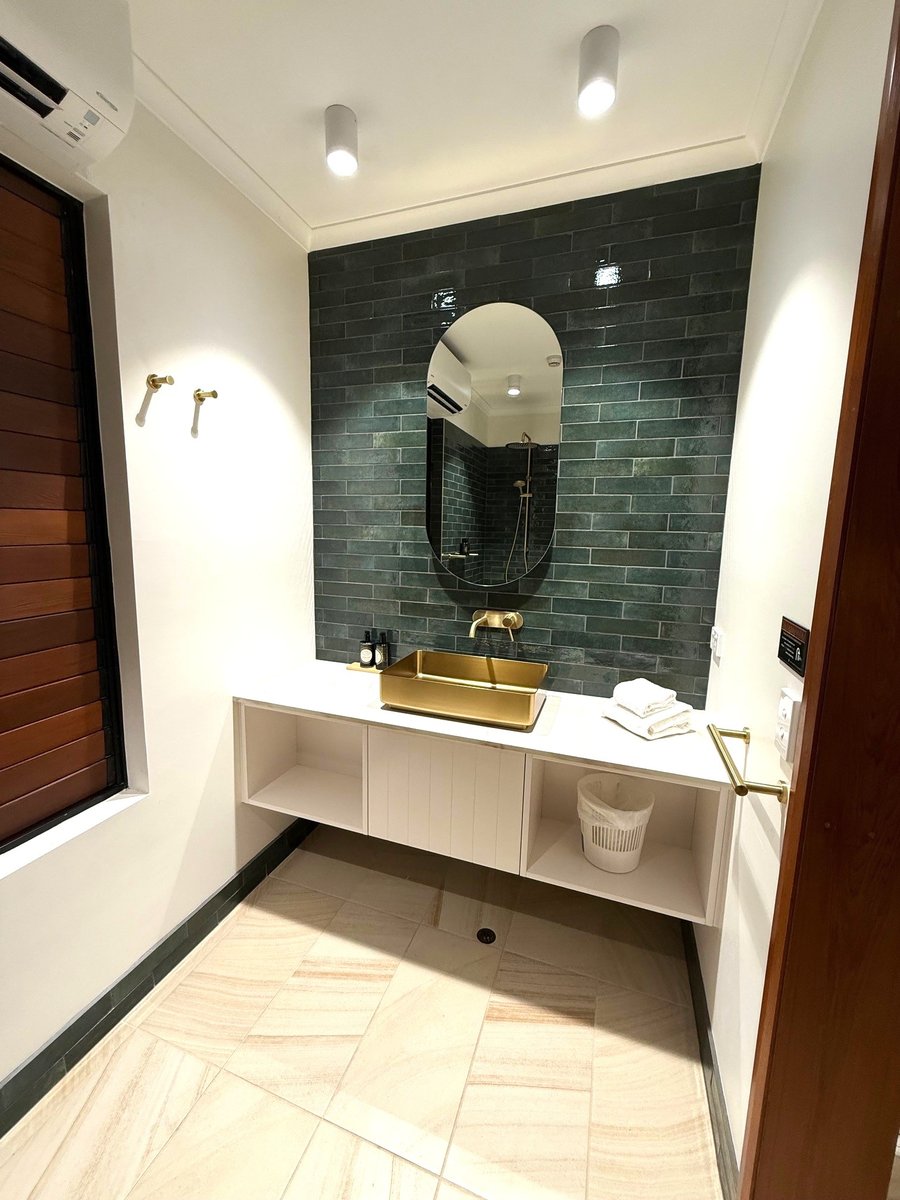 Hibiscus Junior Suite