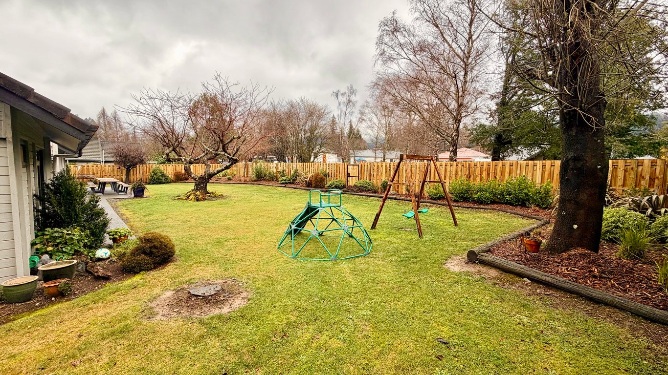 Retreat on Cheltenham (Pet Friendly) 